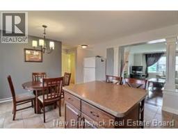 Living room - 18 Rainford Court, Moncton, NB E1G0T4 Photo 13