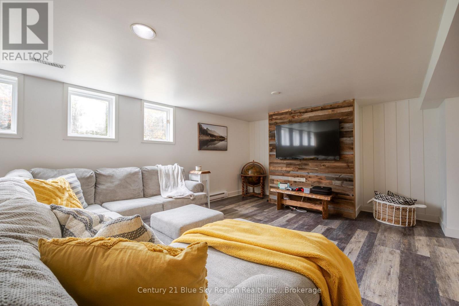 1 SPRINGDALE DRIVE - Image 29