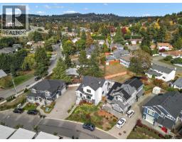 4257 Pullet Pl, Saanich, BC V8X2N3 Photo 25