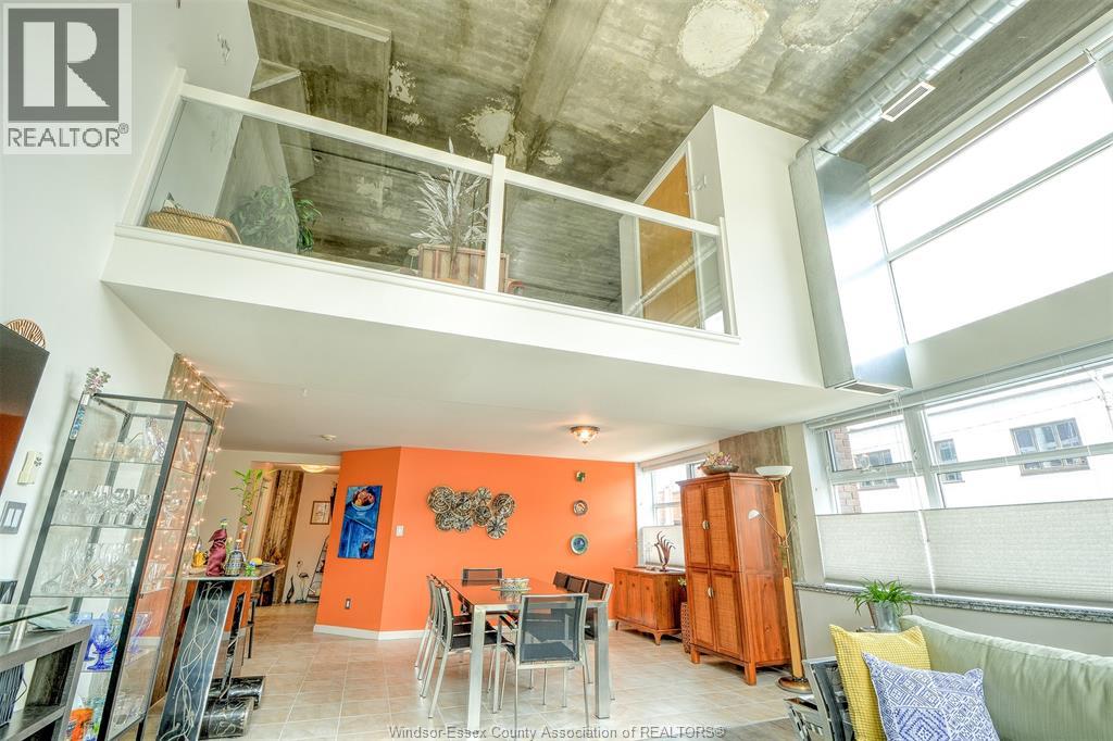 #105 2175 WYANDOTTE STREET East - 19