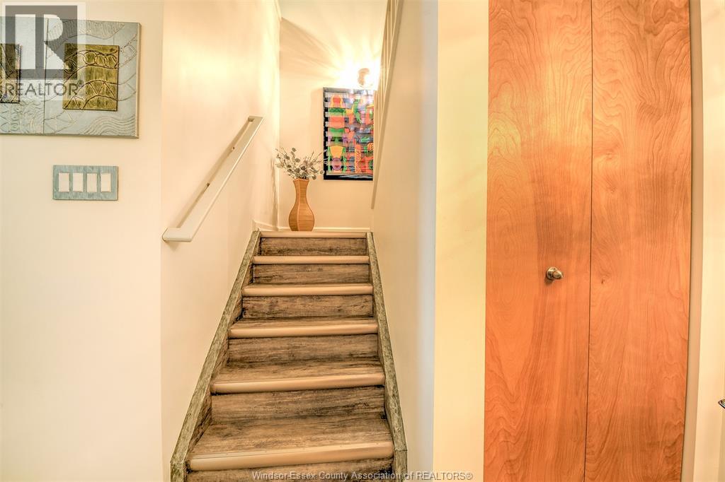 #105 2175 WYANDOTTE STREET East - 22