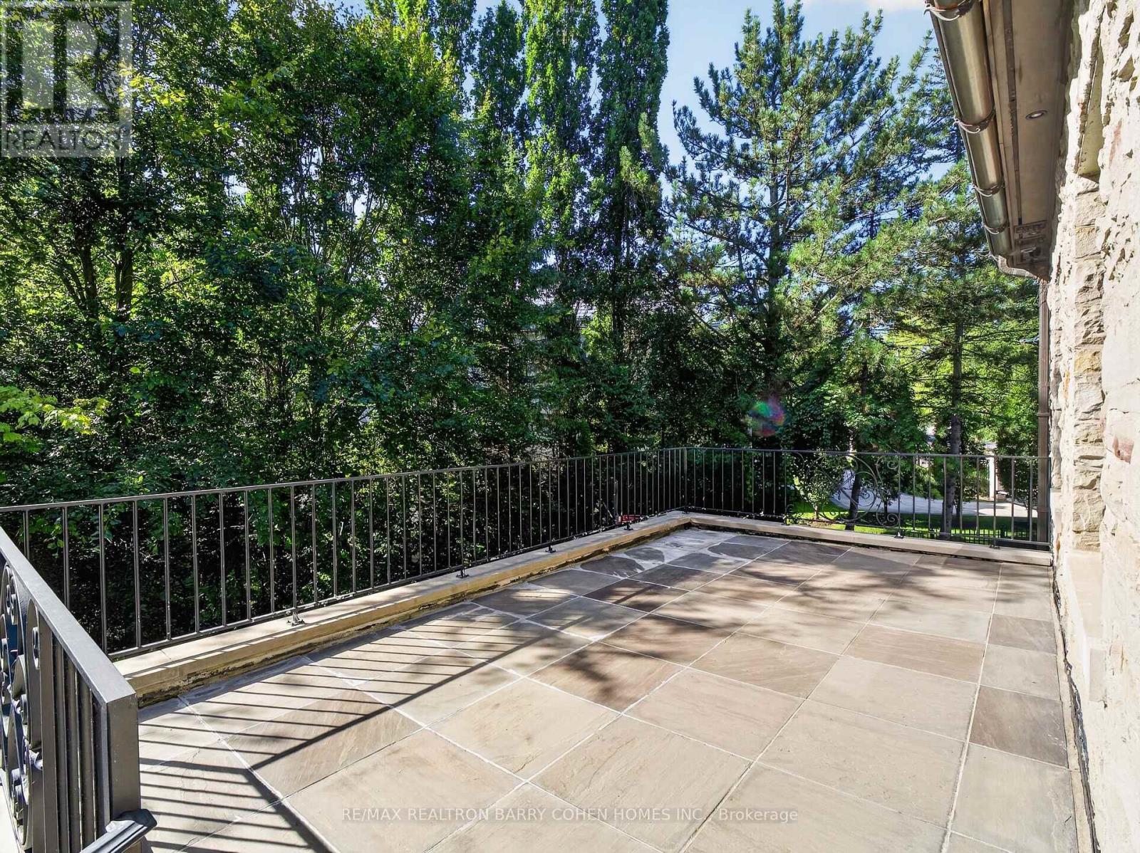 25 TUDOR GATE - 17