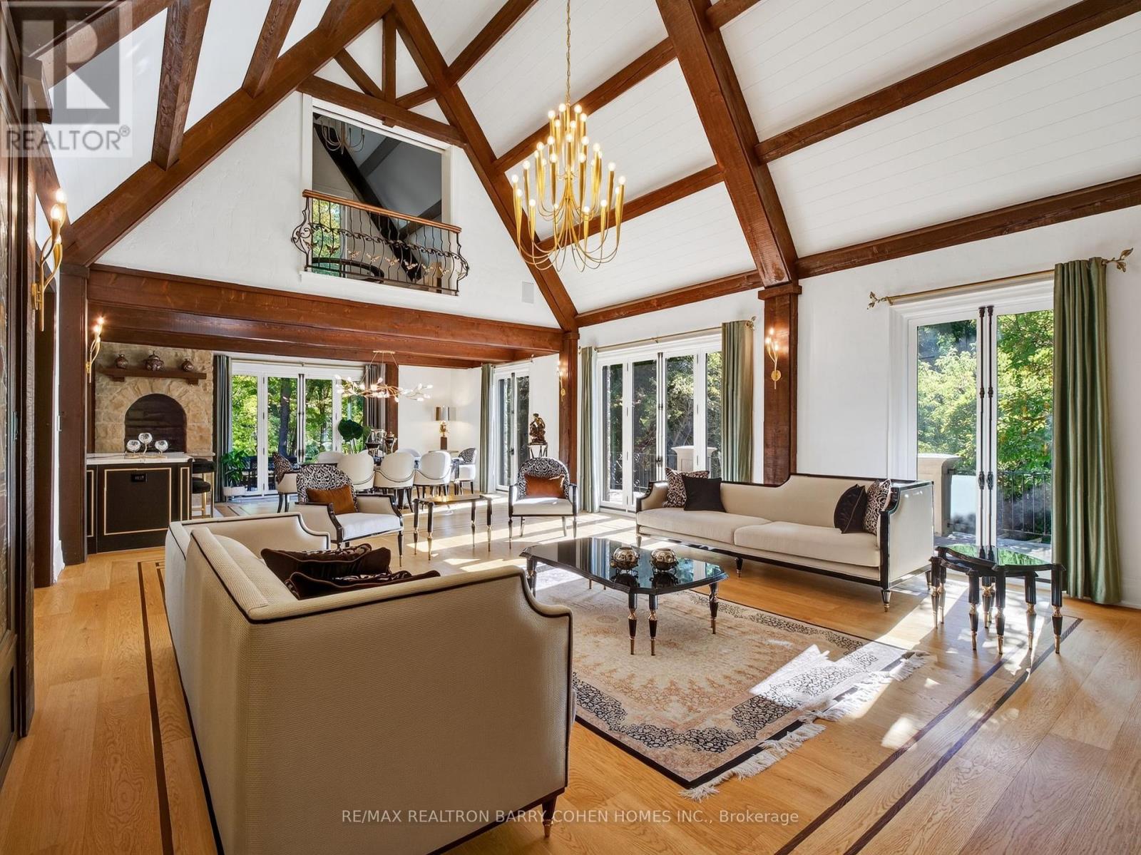 25 TUDOR GATE - 7