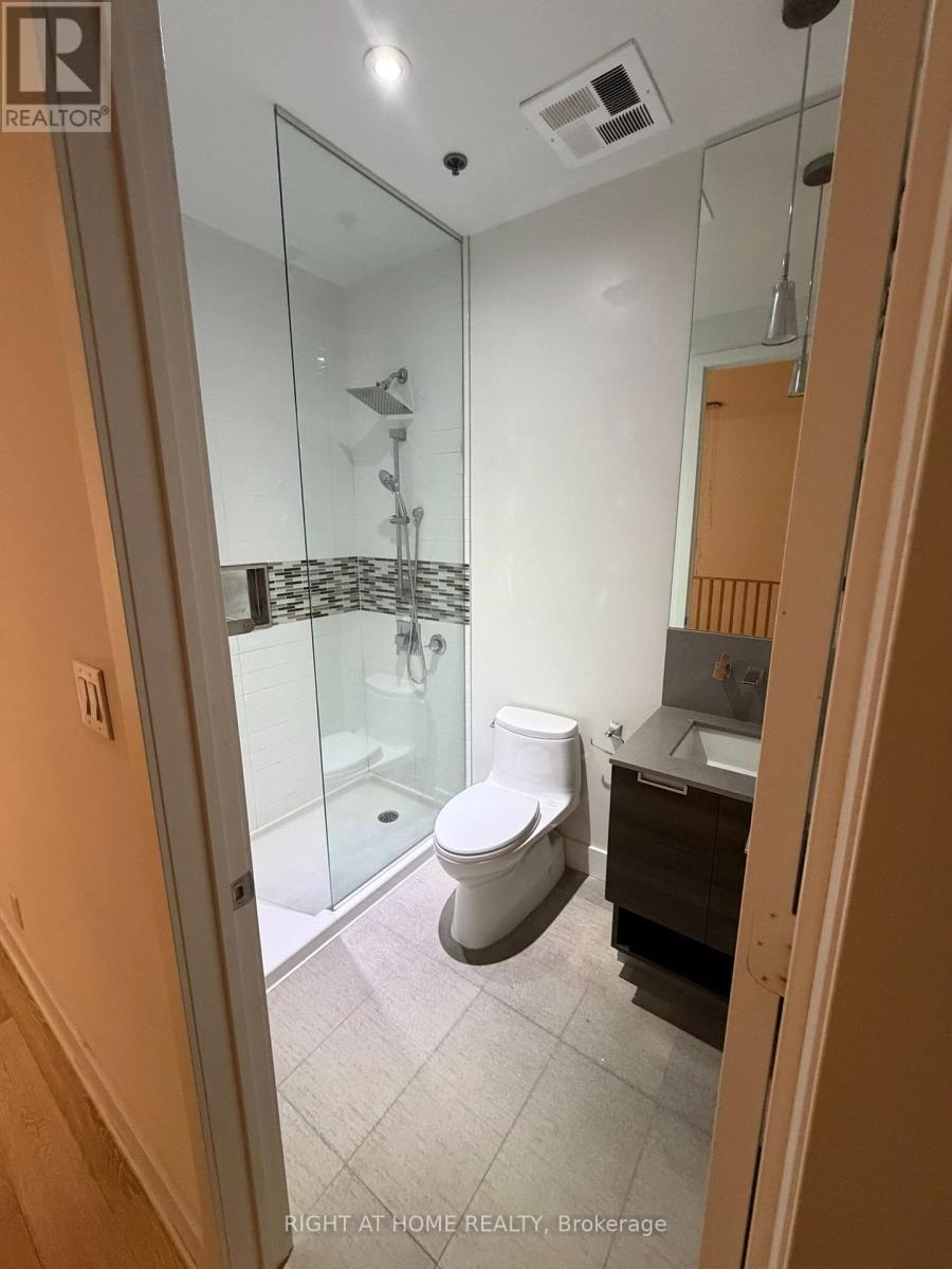 #103 510 KING STREET E - 13