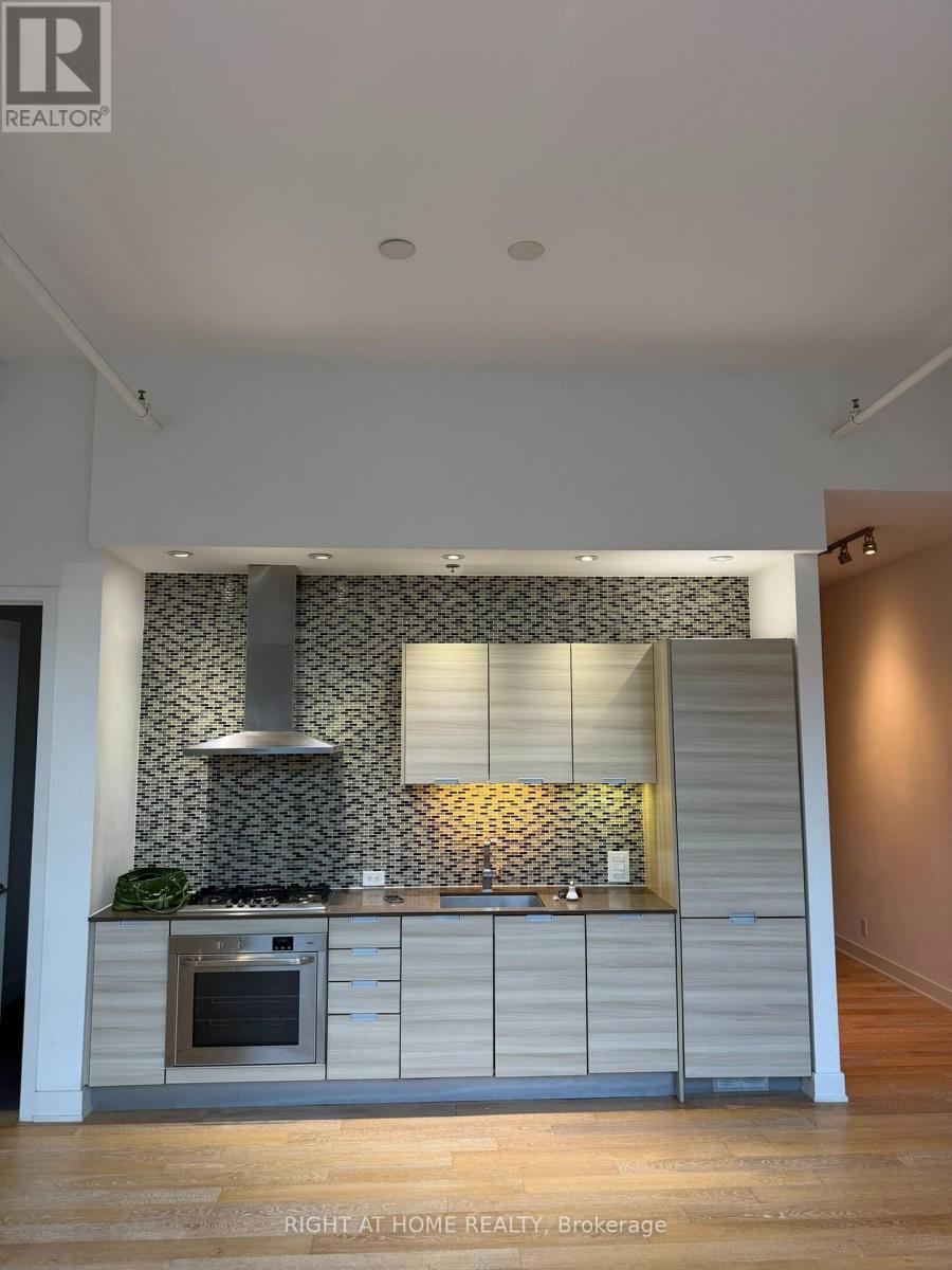 #103 510 KING STREET E - 8
