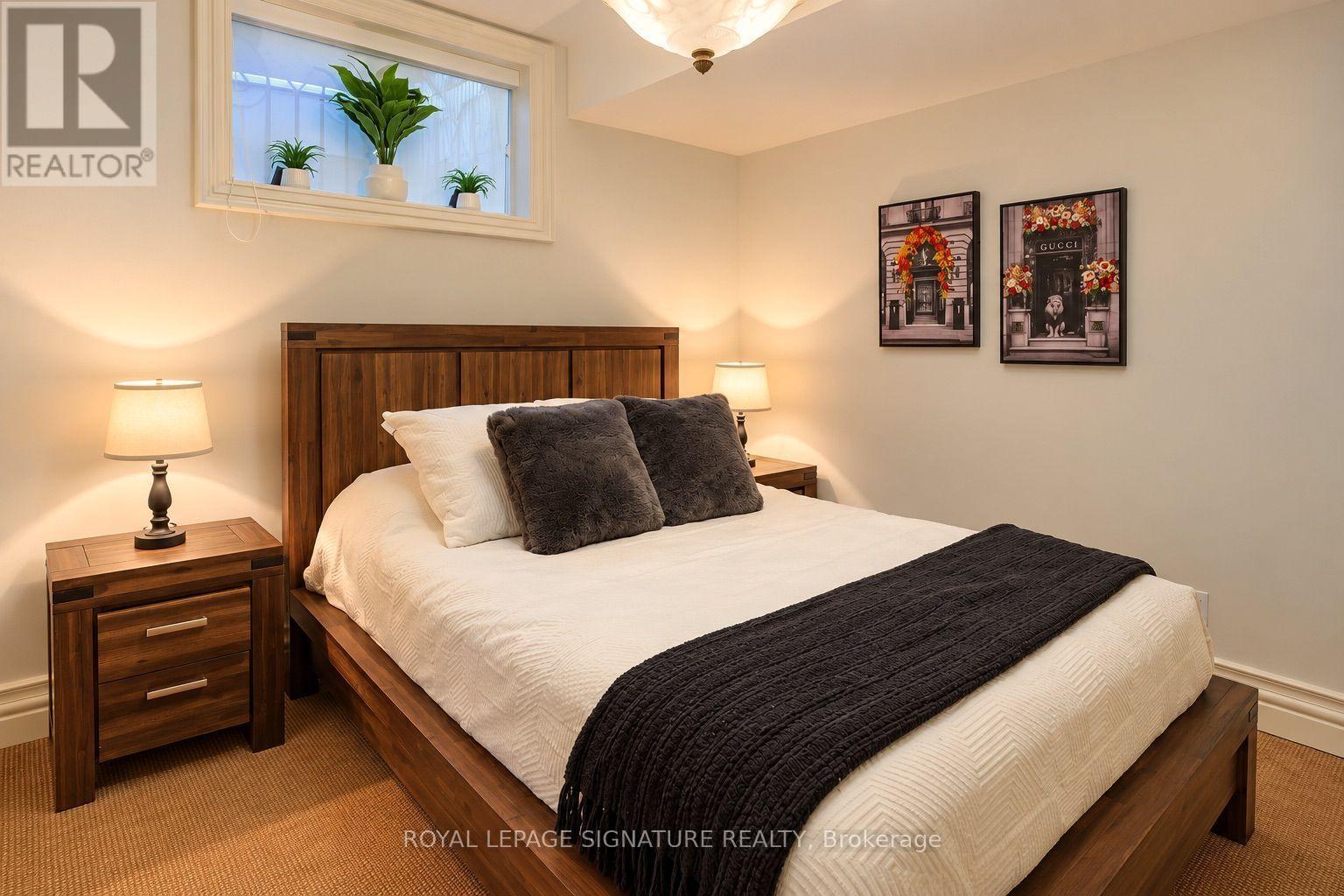 Photo 21 of 1 Oakley Place, Toronto (St. Andrew-Windfields)