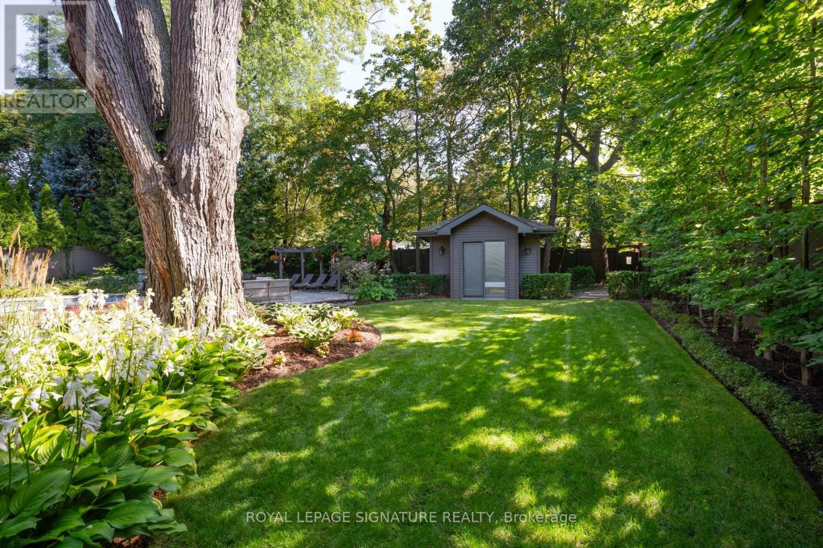Photo 35 of 1 Oakley Place, Toronto (St. Andrew-Windfields)
