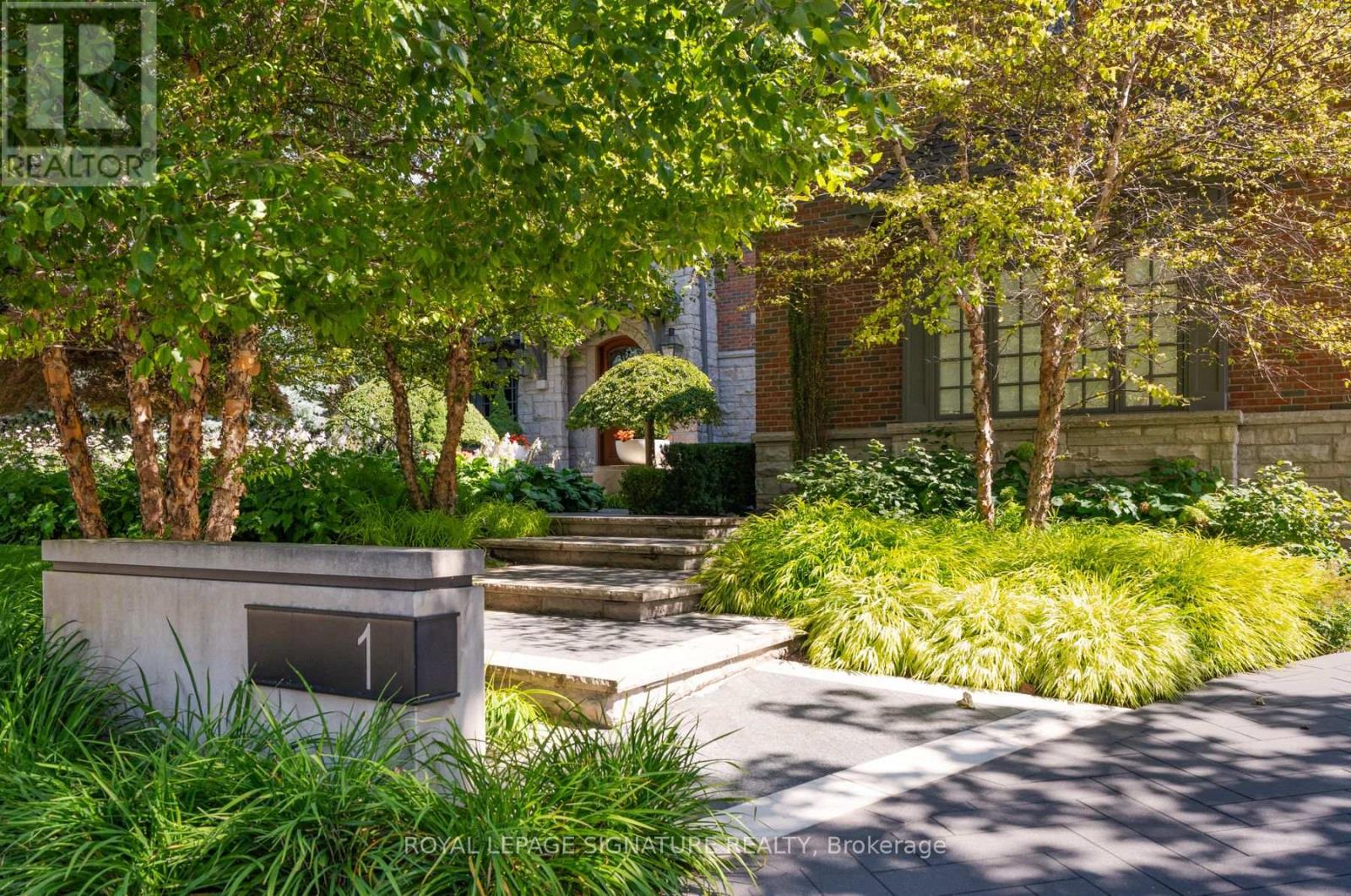 Photo 40 of 1 Oakley Place, Toronto (St. Andrew-Windfields)