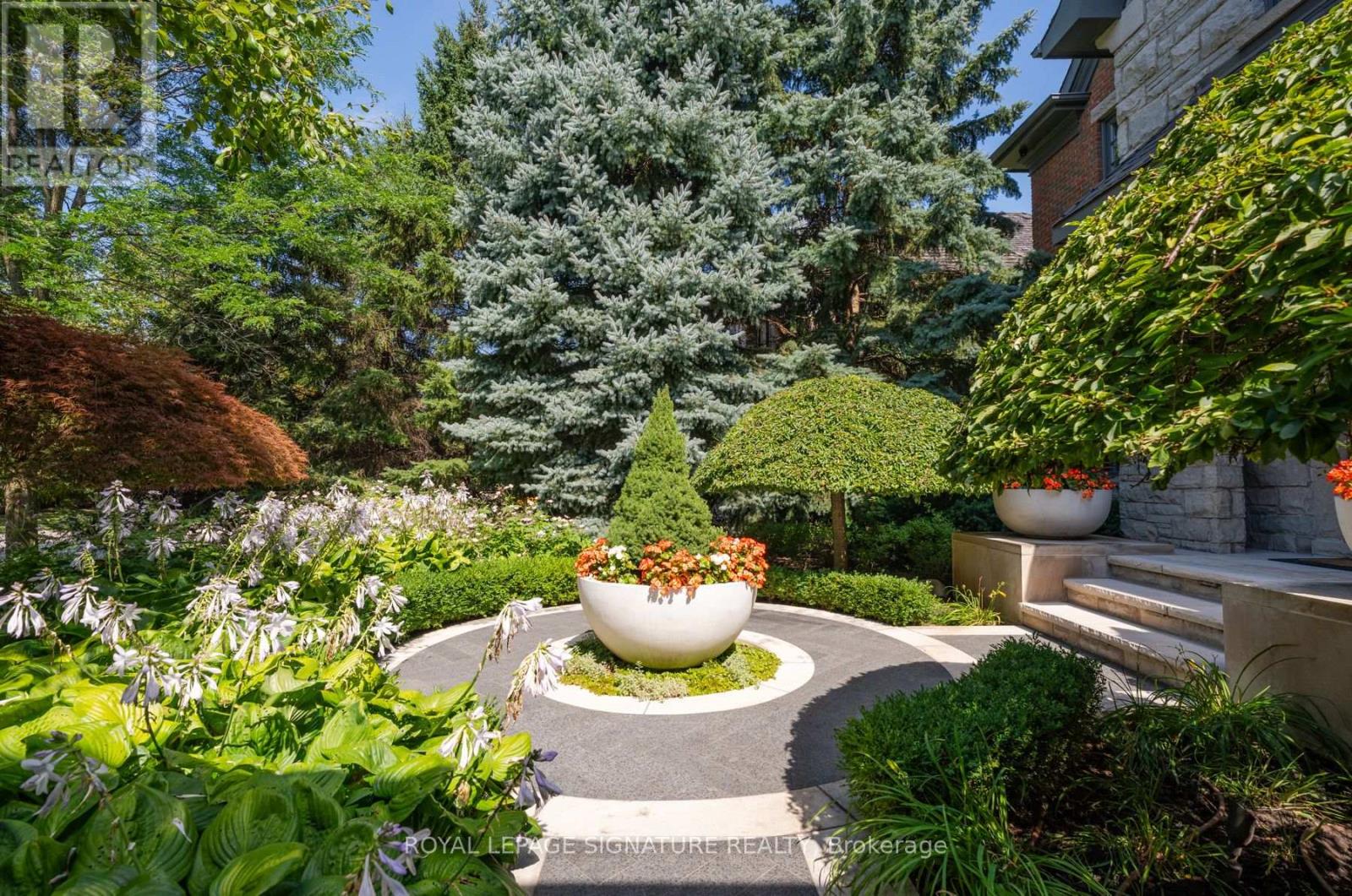 Photo 41 of 1 Oakley Place, Toronto (St. Andrew-Windfields)