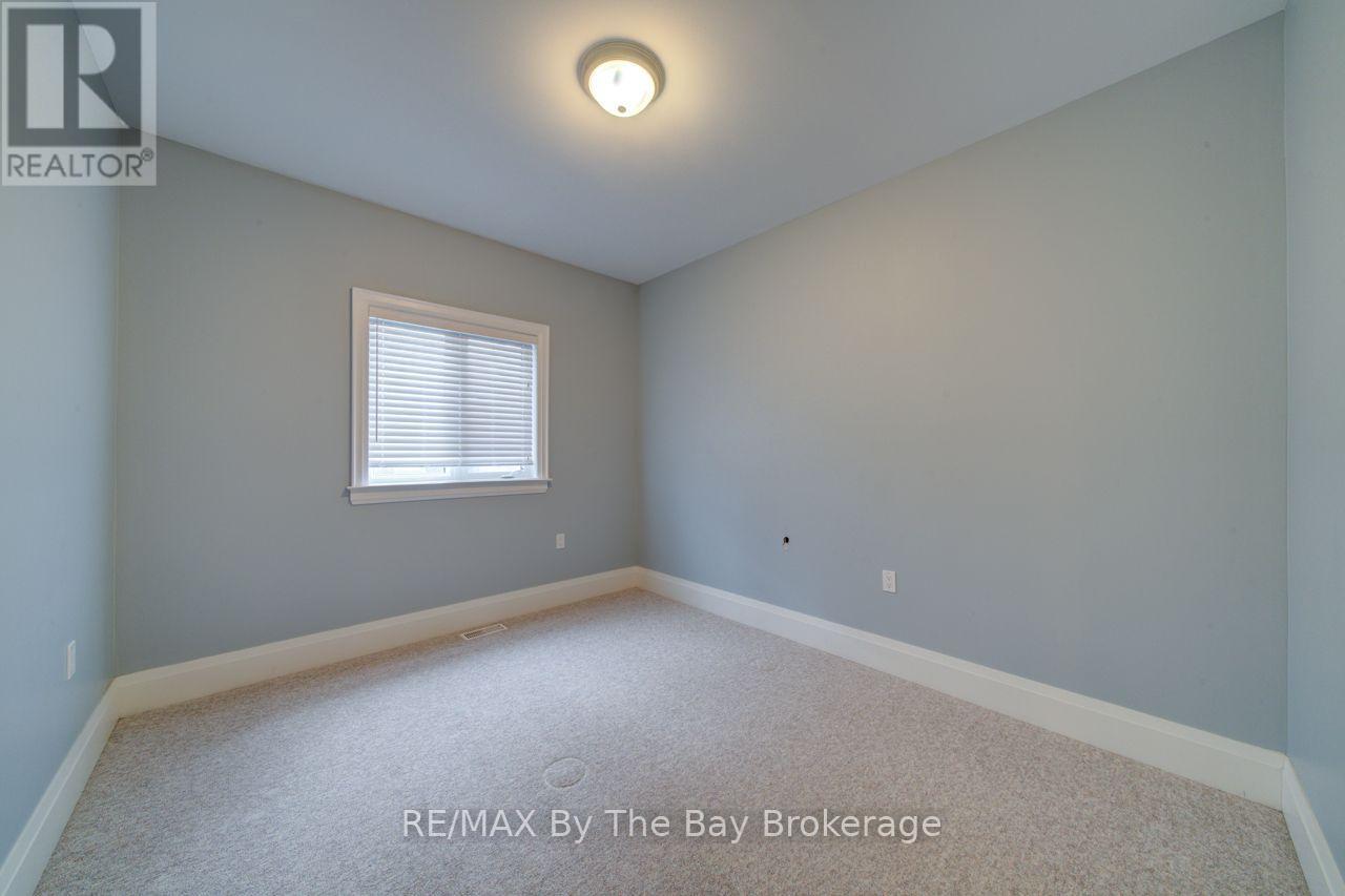 12 51 STREET S - Image 25