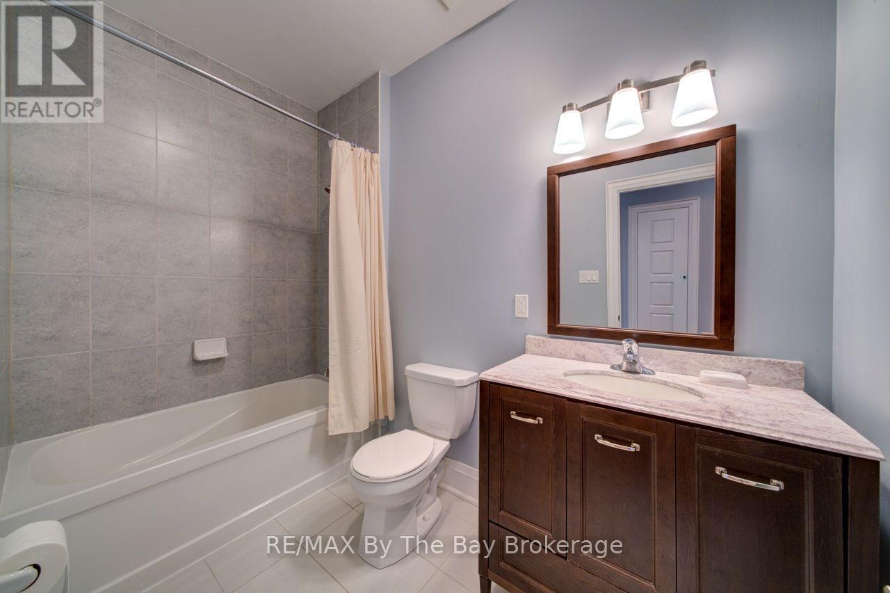 12 51 STREET S - Image 28