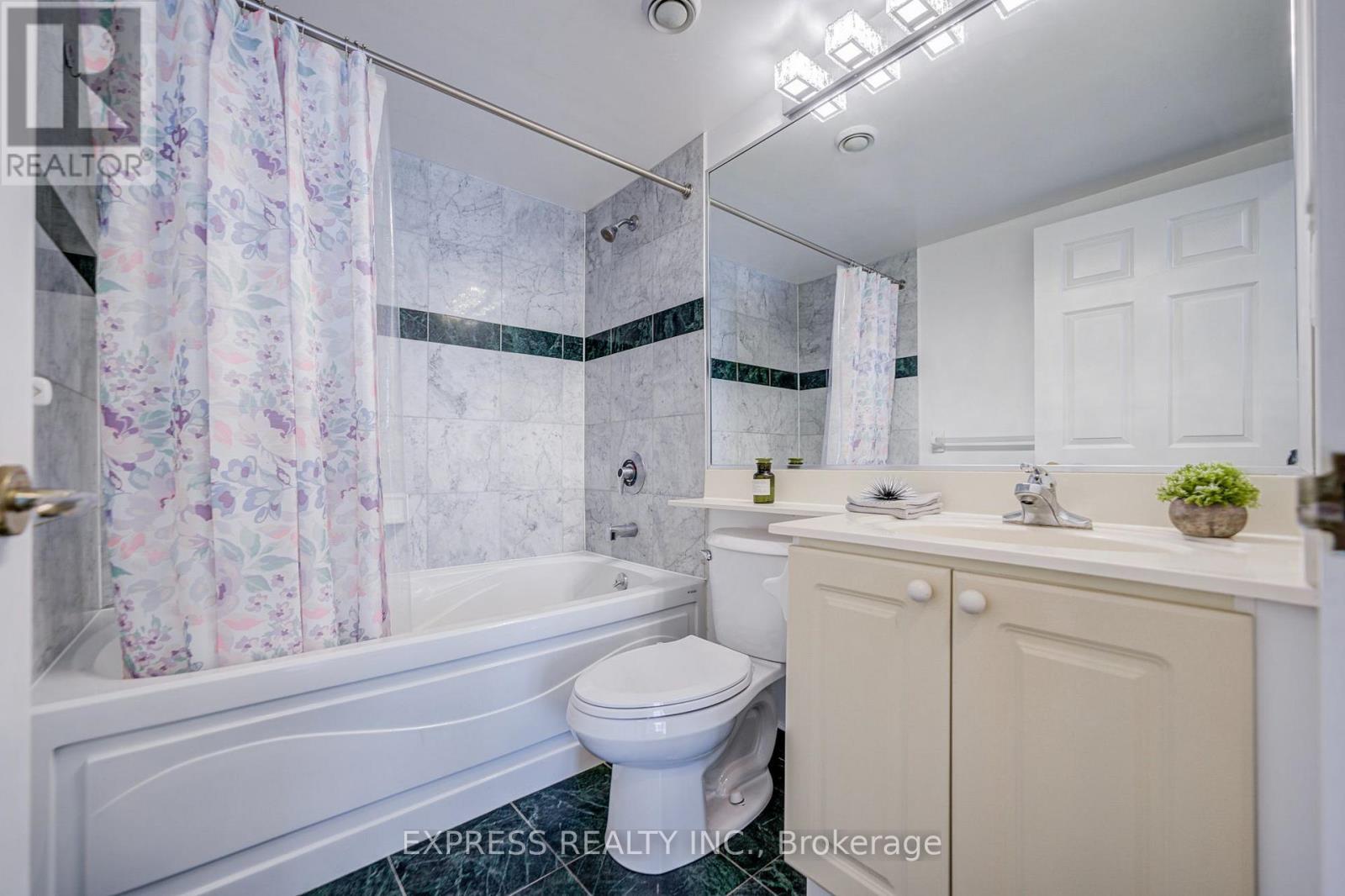 1111- 18 Lee Centre Drive, Toronto, ON photo 35
