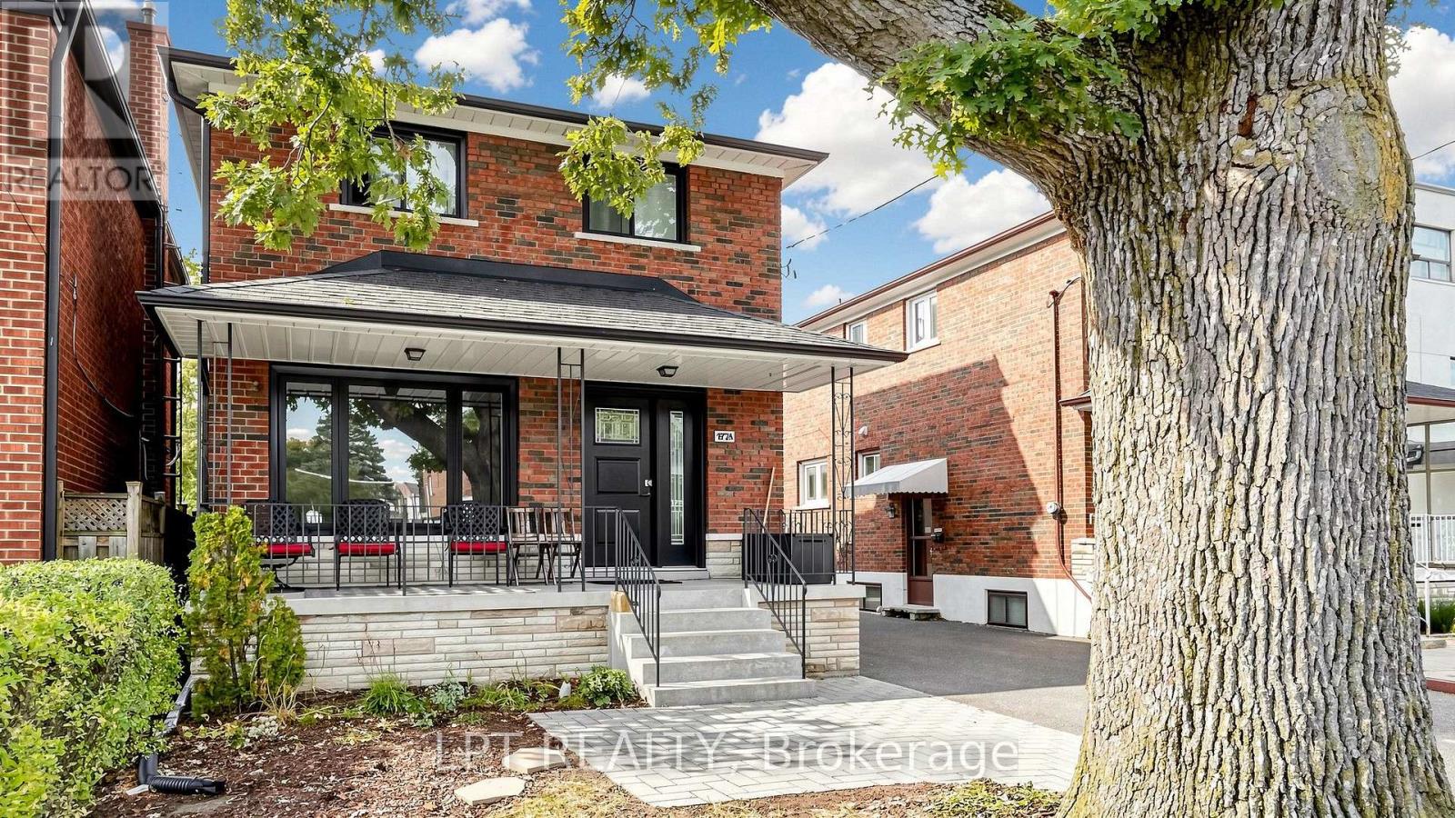 Photo of 477 Cosburn Avenue