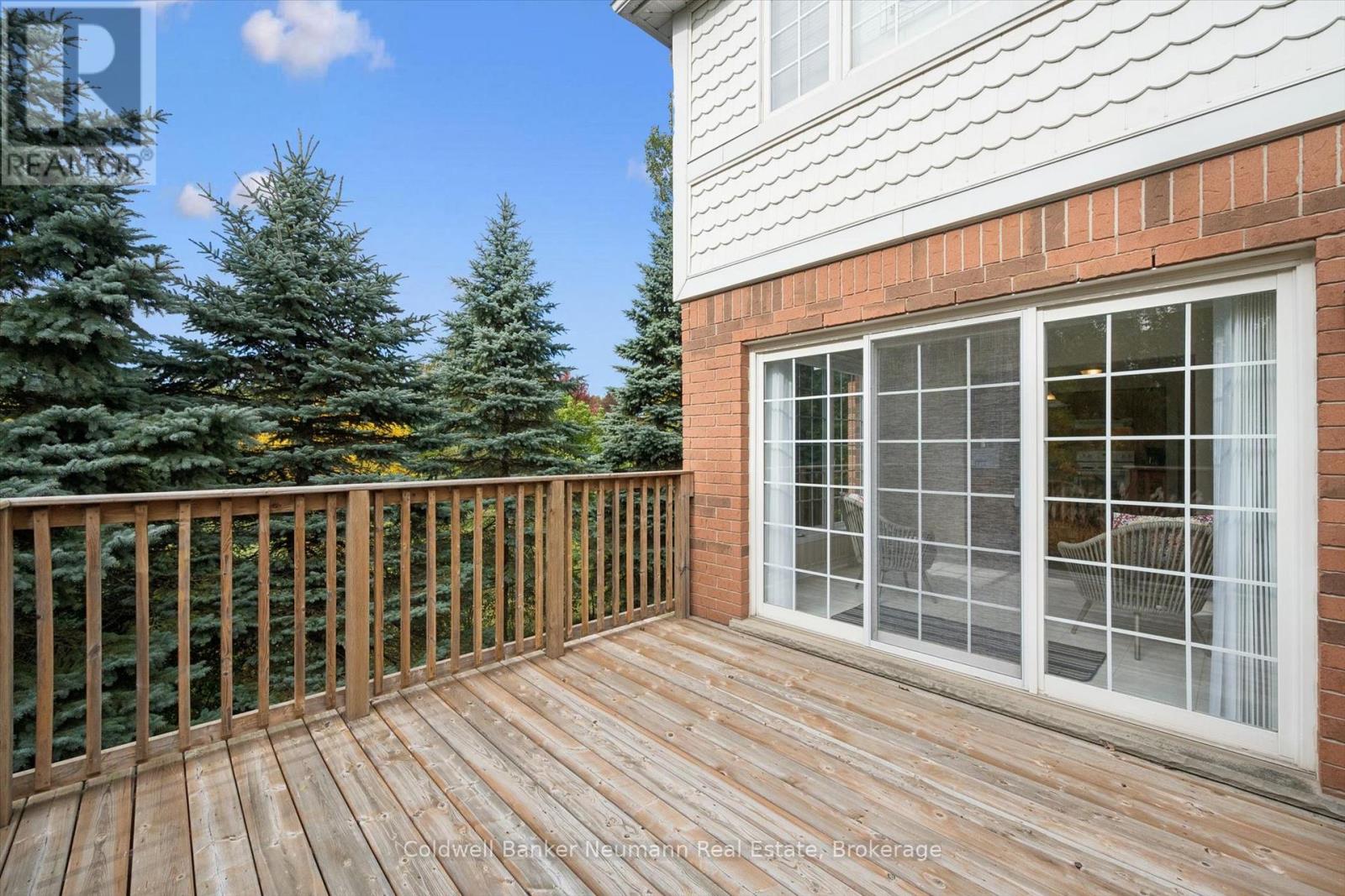 #20 941 GORDON STREET - 20
