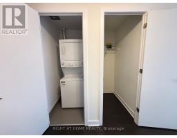 1205 - 2221 Yonge Street, Toronto, ON M4S2B4 Photo 13