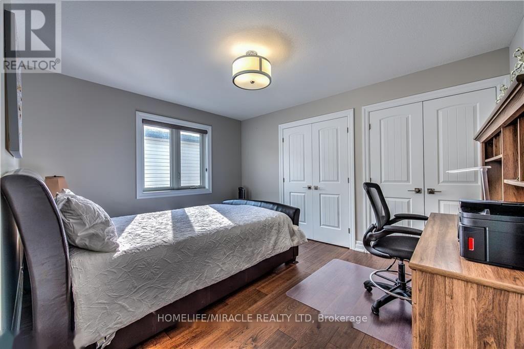 1546 Medway Park Drive — photo 45