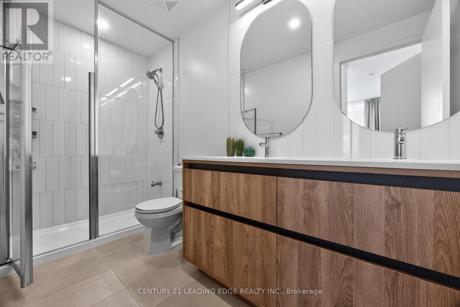 #1010 8 BEVERLEY GLEN BOULEVARD - 14