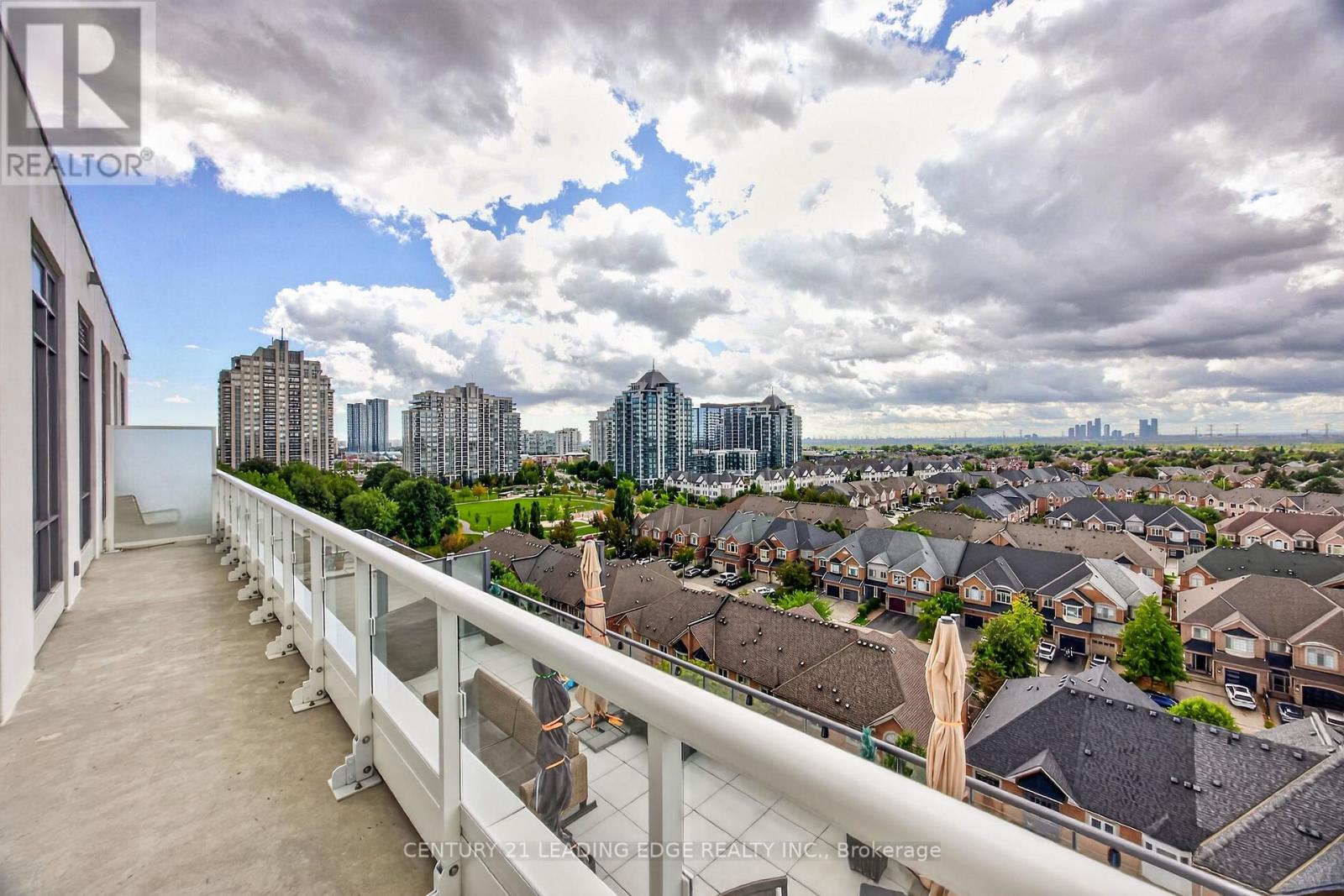 Photo 20 of 1010 - 8 Beverley Glen Boulevard, Vaughan (Beverley Glen)