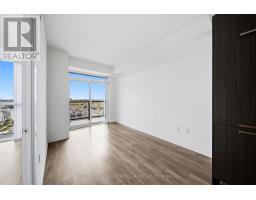 706 - 38 Honeycrisp Crescent, Vaughan, ON L4K0M8 Photo 12