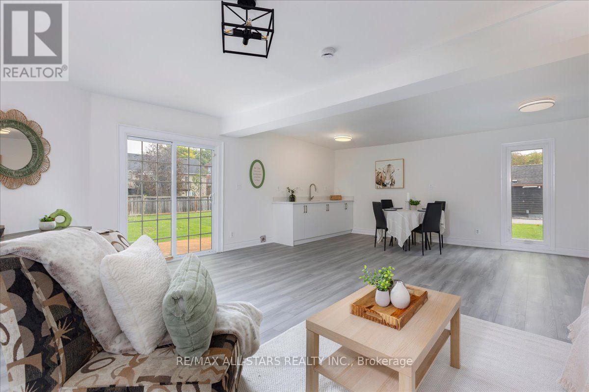 369 Lake Drive, Georgina, ON photo 4
