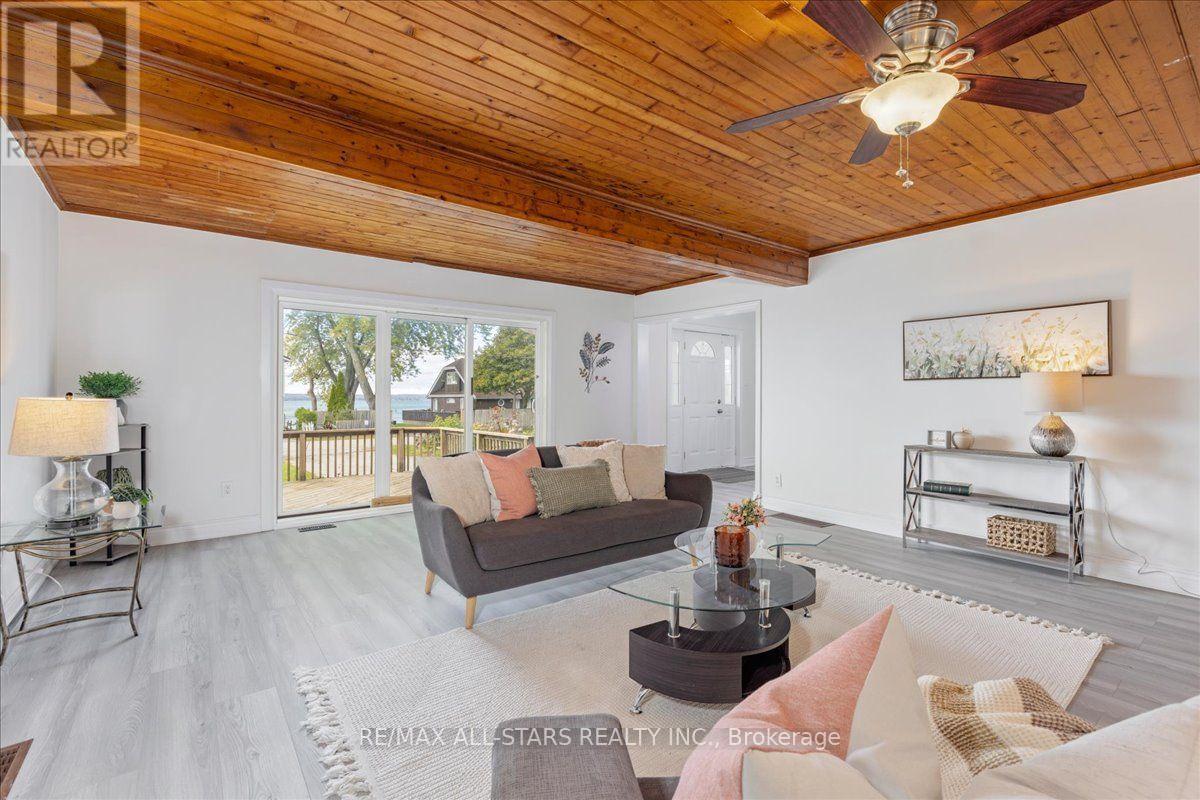 369 Lake Drive, Georgina, ON photo 8