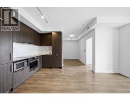 907 - 10 Honeycrisp Crescent, Vaughan, ON L4K0M7 Photo 12