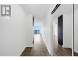 907 - 10 Honeycrisp Crescent, Vaughan, ON L4K0M7 Photo 9