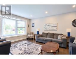 Family room - 93 Grove Street E, Barrie, ON L4M5G2 Photo 7