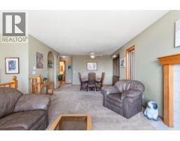48 Headlands Close - photo 11