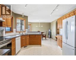 48 Headlands Close - photo 14
