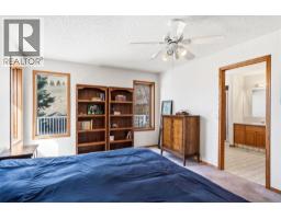 48 Headlands Close - photo 25