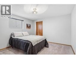 48 Headlands Close - photo 41