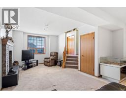 48 Headlands Close - photo 35