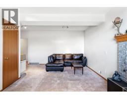 48 Headlands Close - photo 37