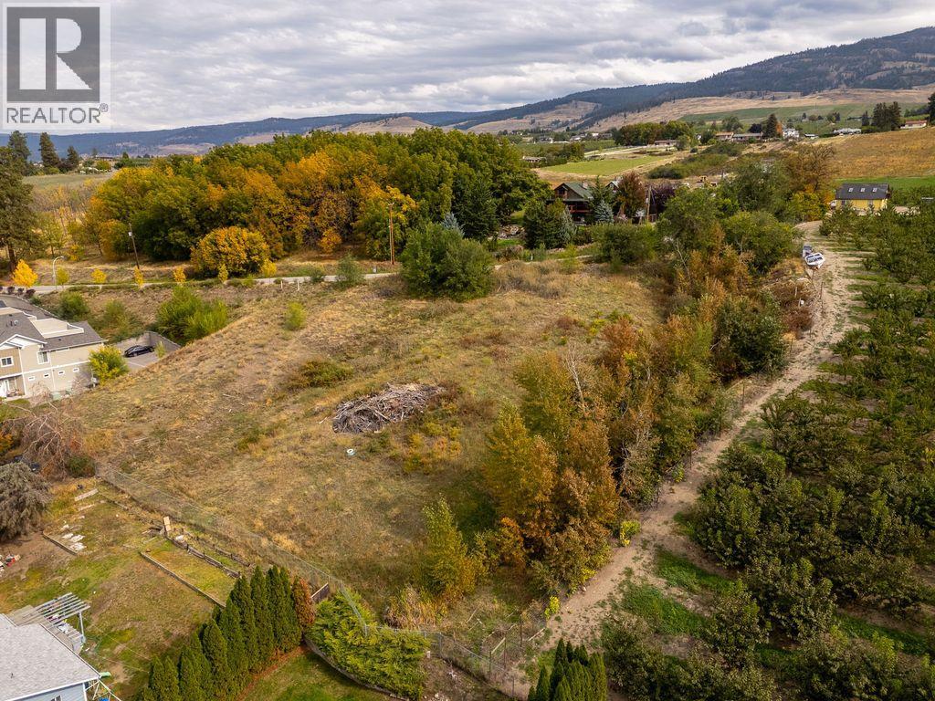 815 Webster Road, Kelowna