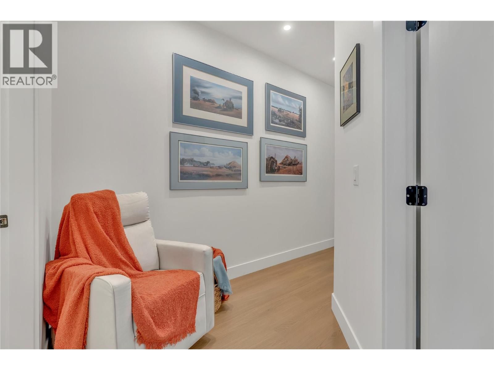 386 Chardonnay Avenue, Oliver