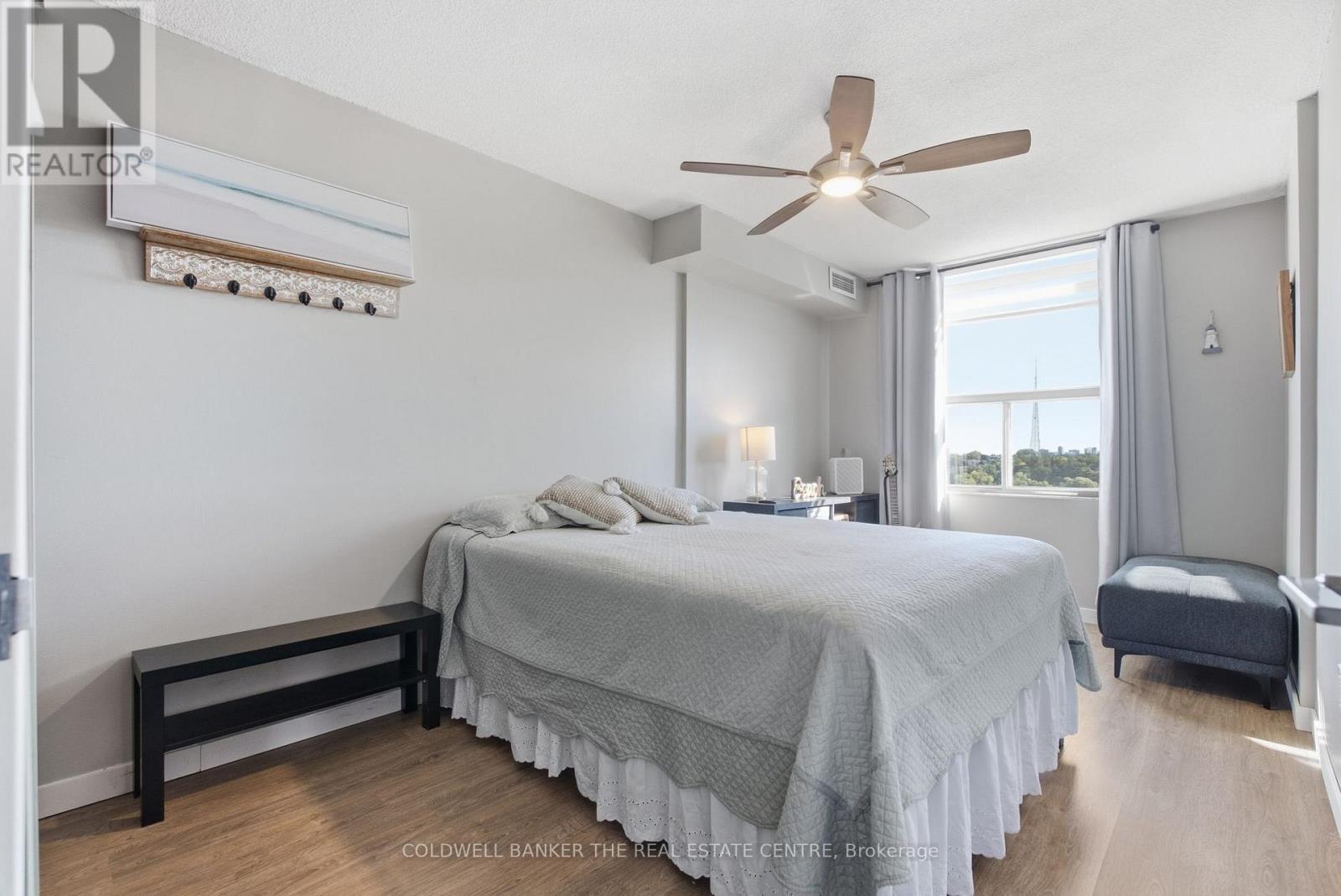 #907 75 EMMETT AVENUE - 17
