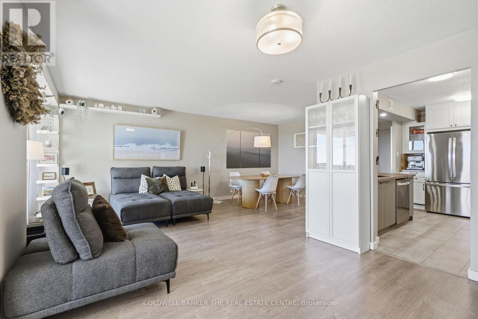 #907 75 EMMETT AVENUE - 5