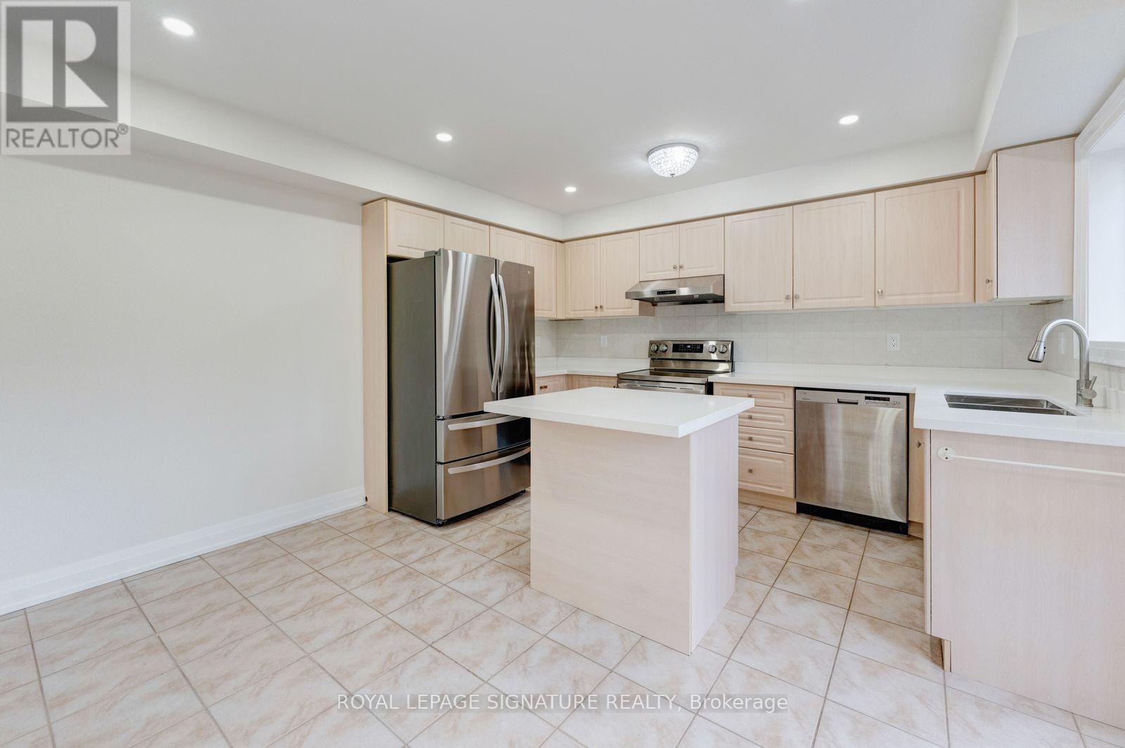 38 Charleswood Circle, Brampton, ON photo 11
