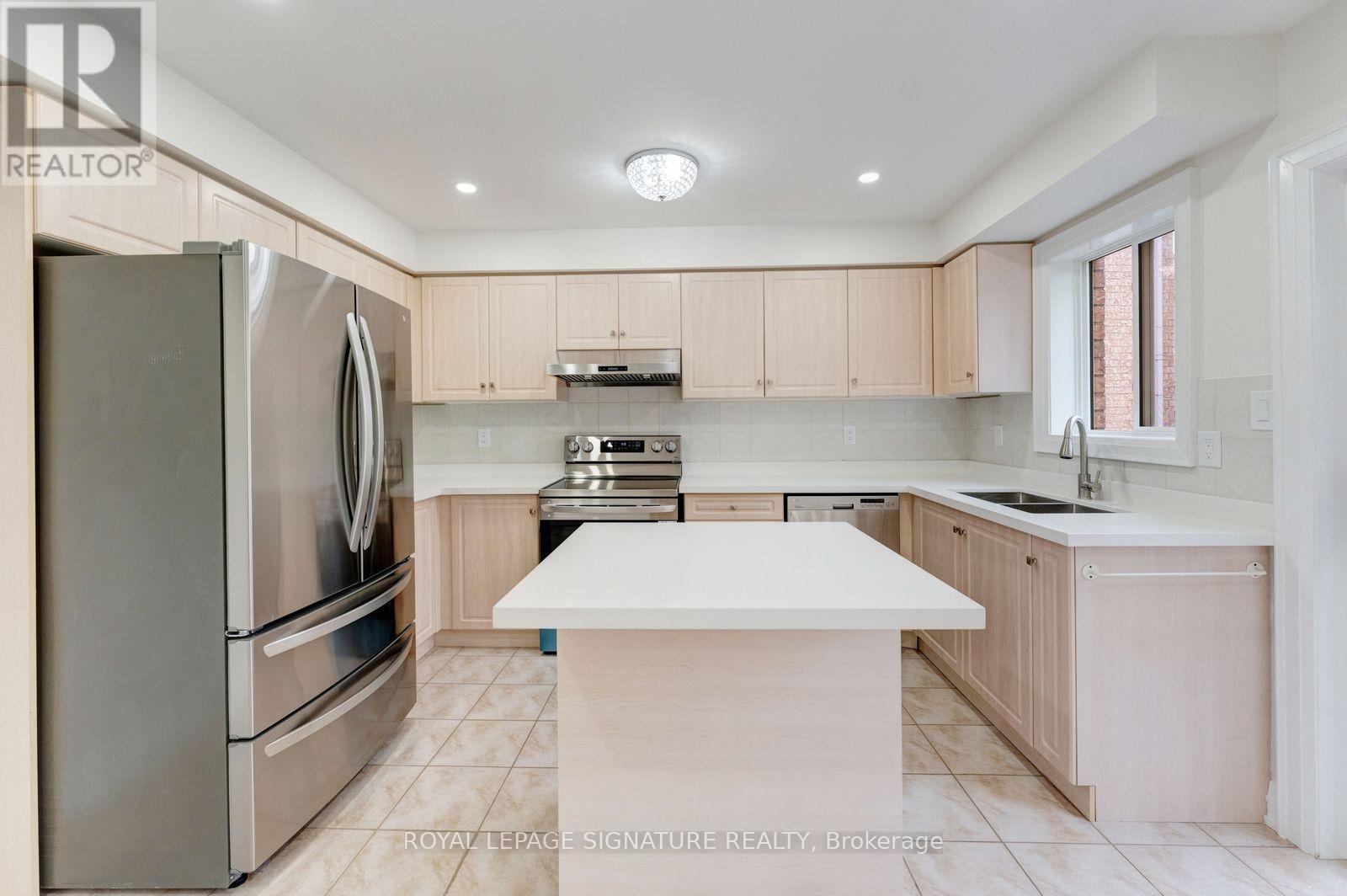 38 CHARLESWOOD CIRCLE - 12