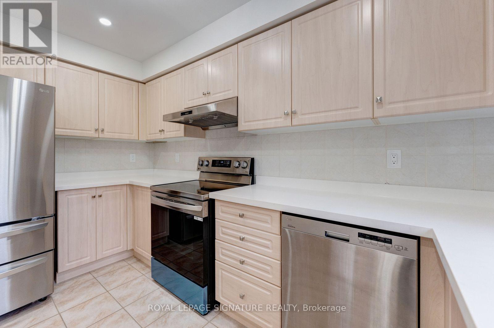 38 Charleswood Circle, Brampton, ON photo 13