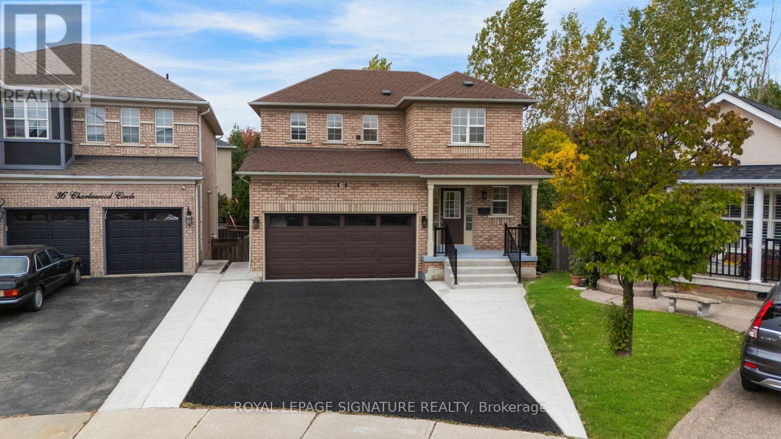 38 Charleswood Circle, Brampton, ON photo 3