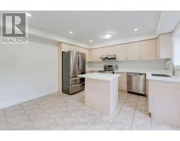 38 Charleswood Circle, Brampton, ON L7A1Z2 Photo 11