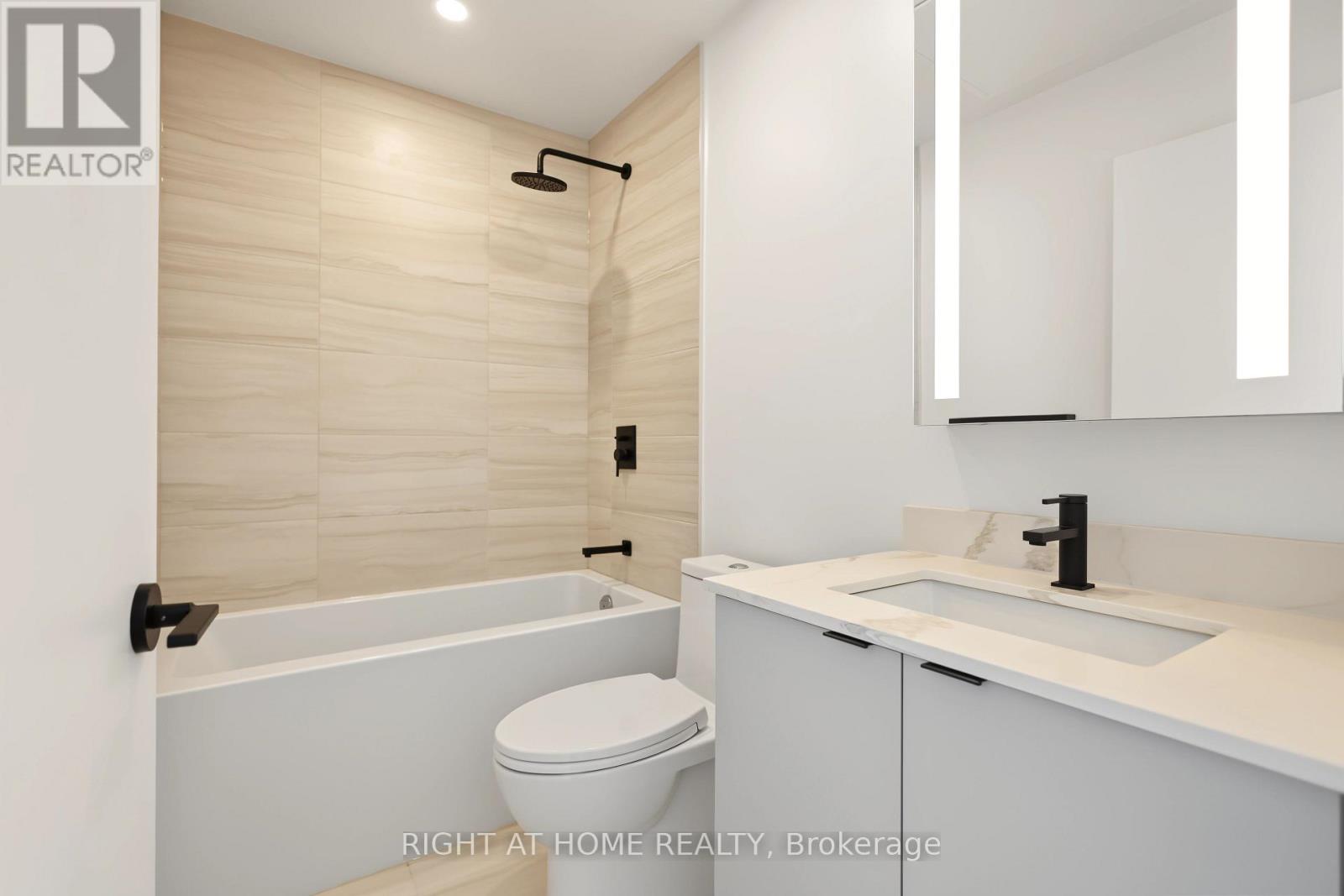 #421 285 DUFFERIN STREET - 19