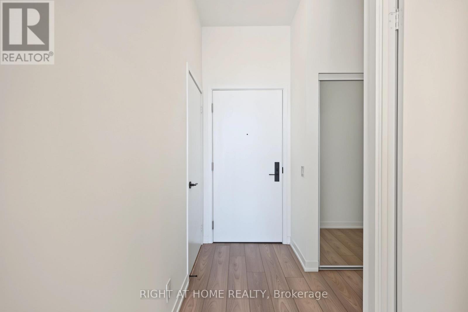 421- 285 Dufferin Street, Toronto, ON photo 7