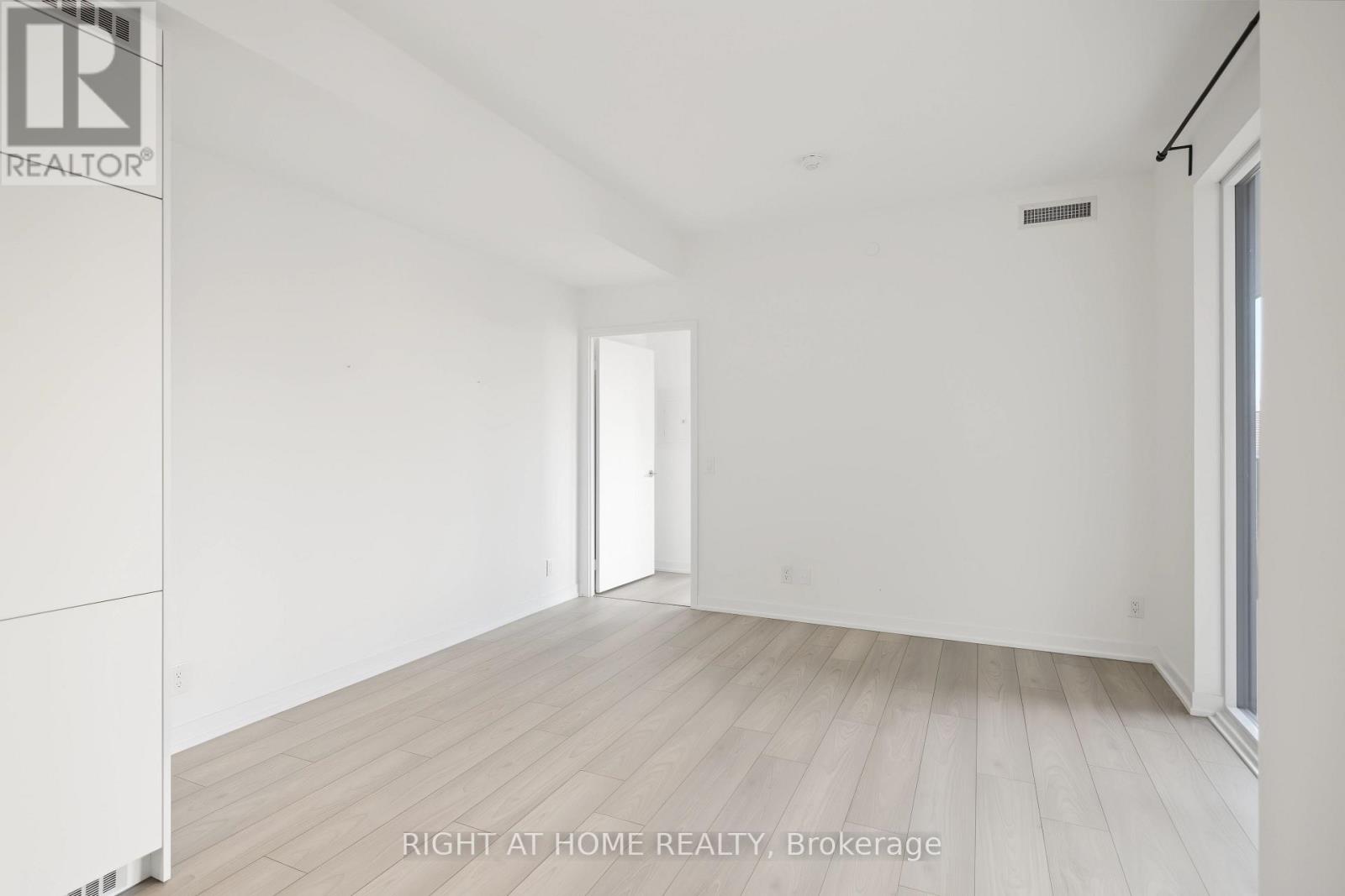 335- 285 Dufferin Street, Toronto, ON photo 11