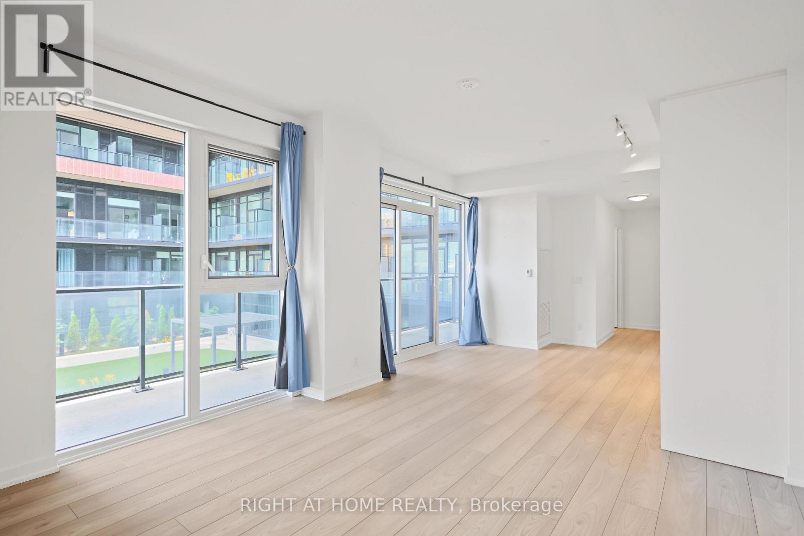 335- 285 Dufferin Street, Toronto, ON photo 12