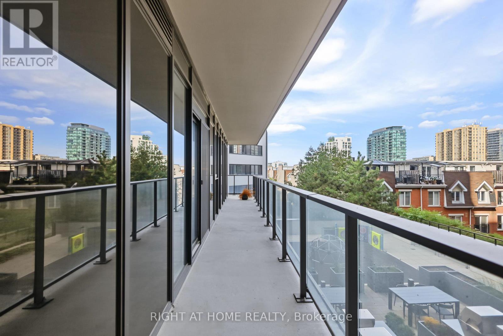 335- 285 Dufferin Street, Toronto, ON photo 17