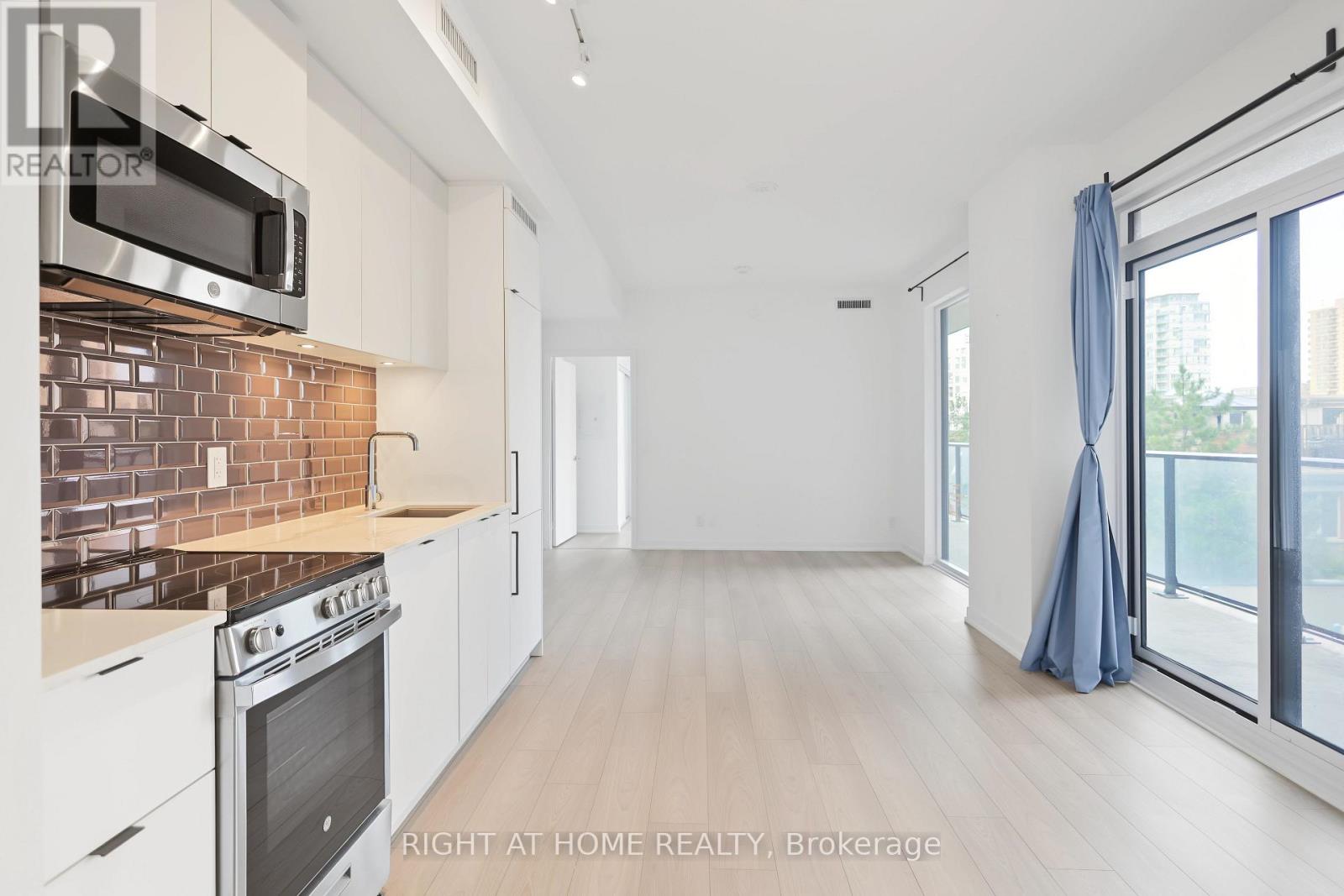 335- 285 Dufferin Street, Toronto, ON photo 8