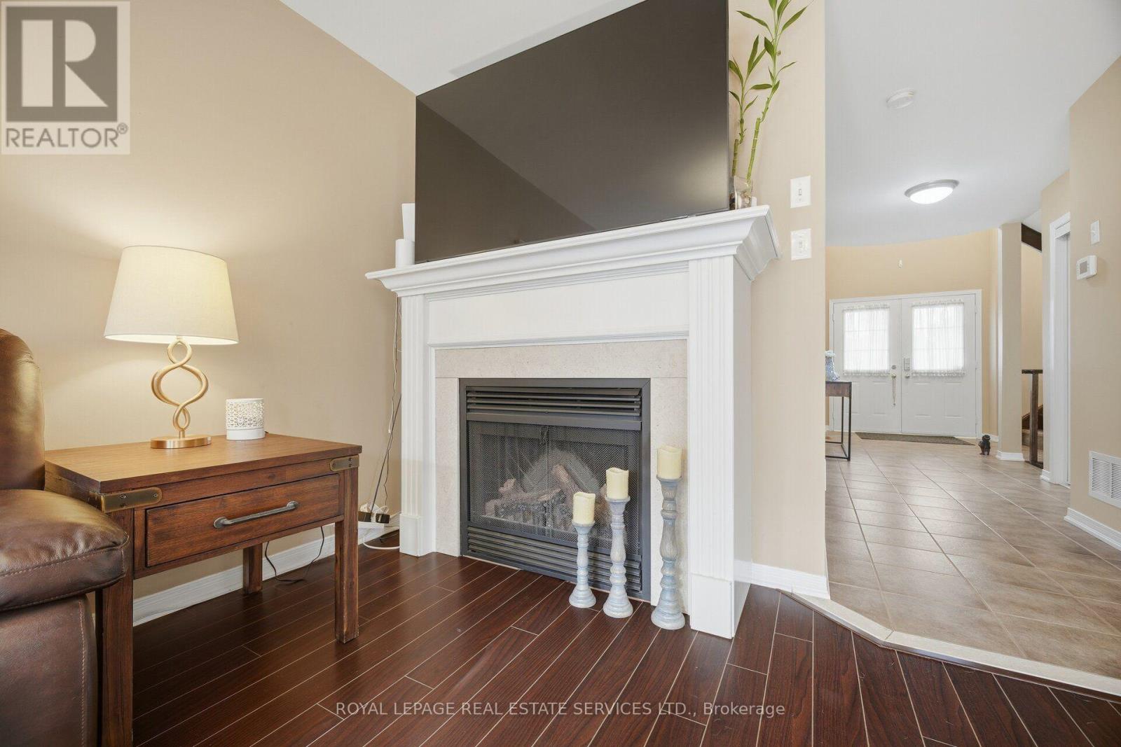 332 DUNCAN LANE N - 10